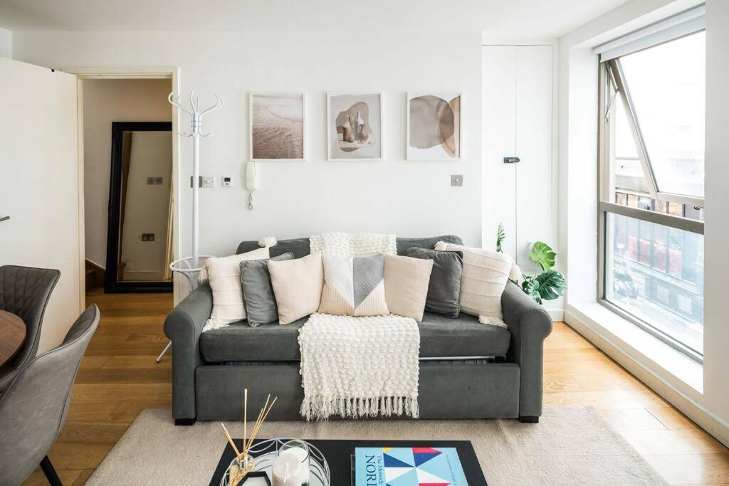 Renovated 2br, 2ba Near Hyde Park 1 Min From Tube Apartament Londra