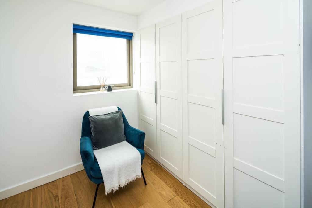 Renovated 2br, 2ba Near Hyde Park 1 Min From Tube Apartment *