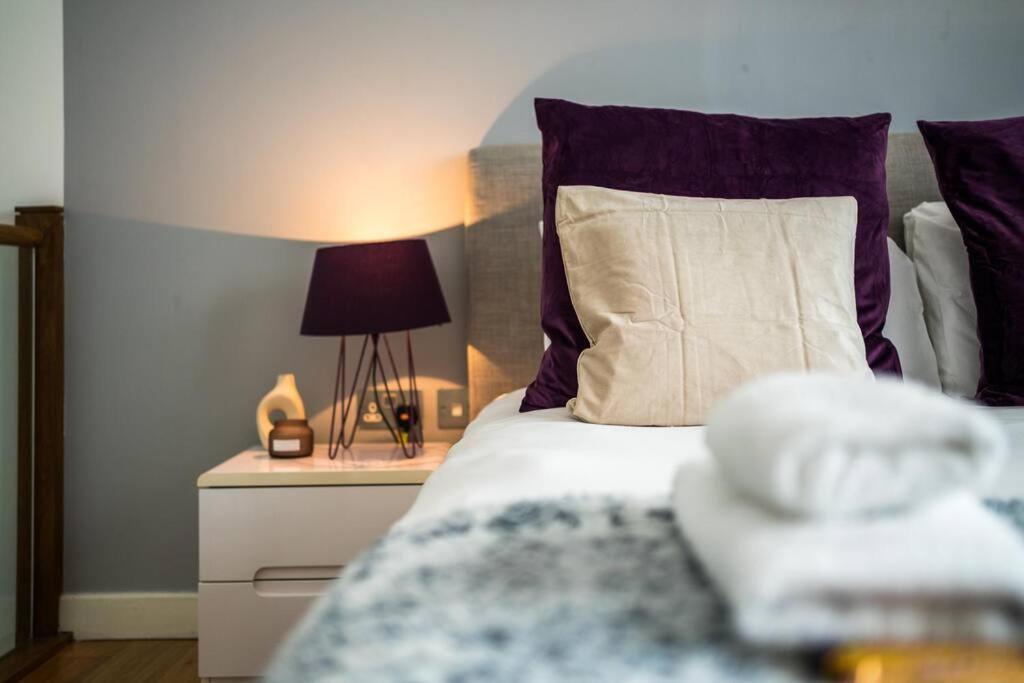 Renovated 2br, 2ba Near Hyde Park 1 Min From Tube Apartament Londra