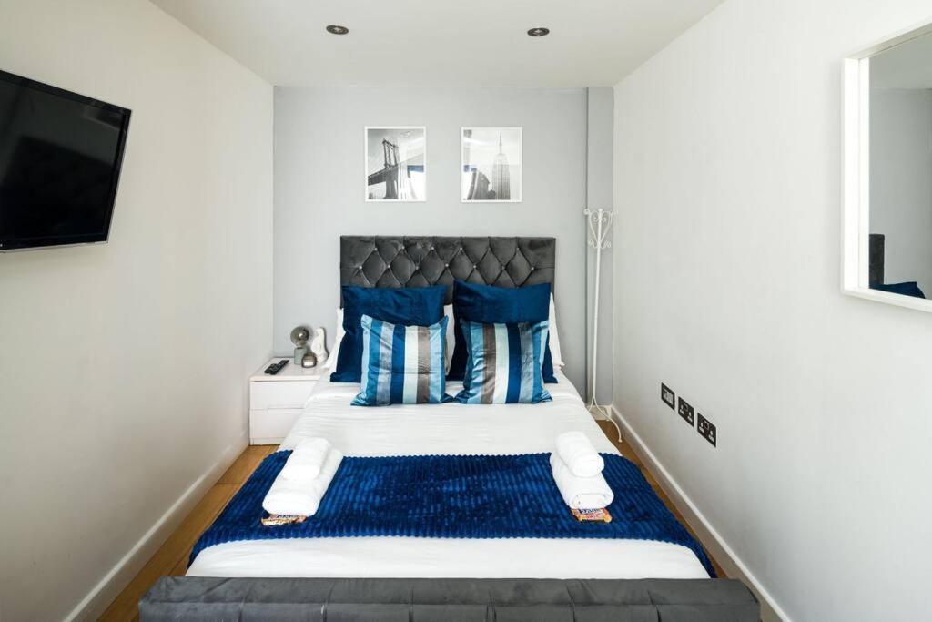 Renovated 2br, 2ba Near Hyde Park 1 Min From Tube * Londra